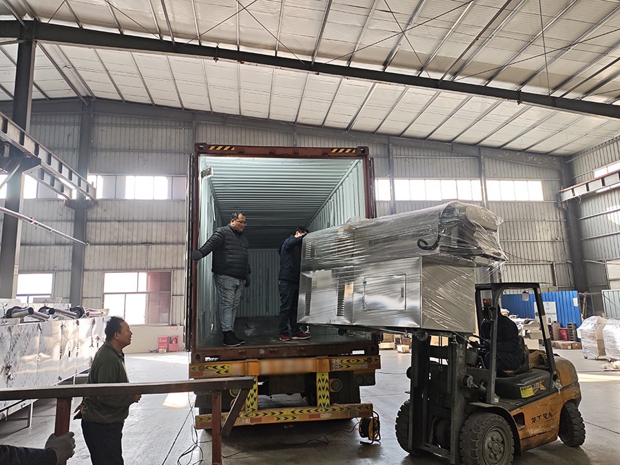 Puffed food extruder Puffed food extruder